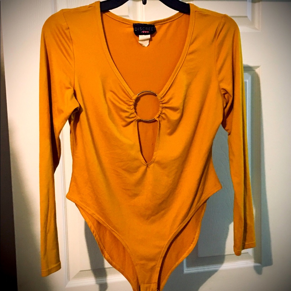 Mustard body suit w/silver